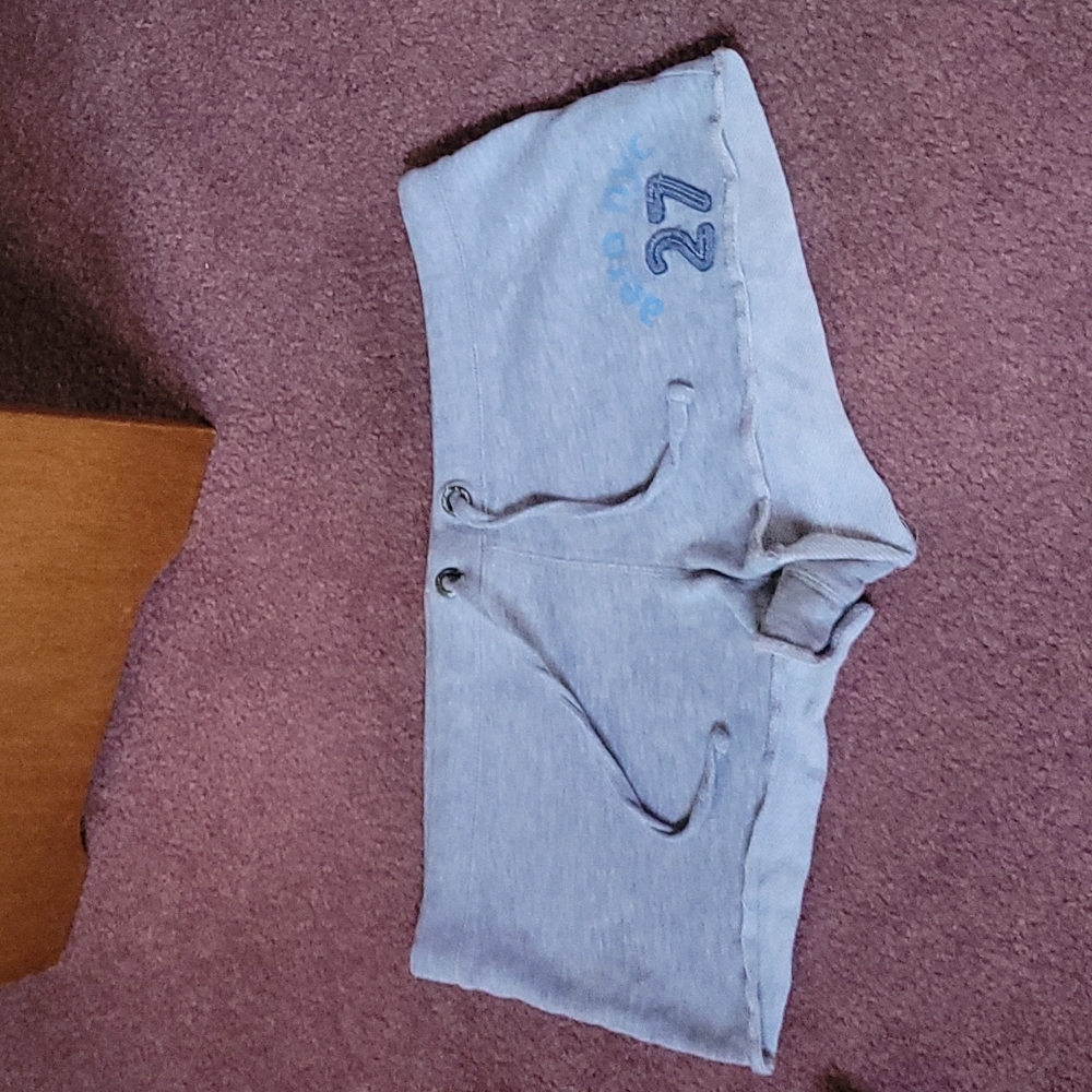 Aeropostale gray short shorts